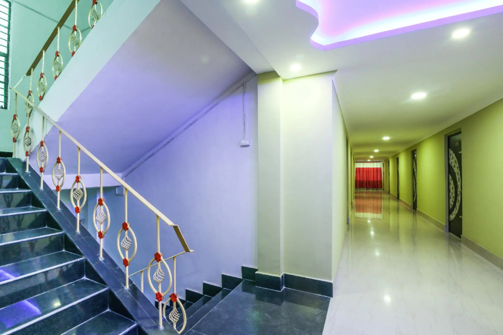 Hotel O Lokenath