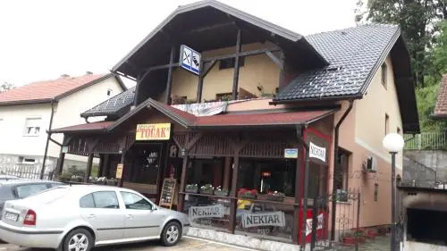 Apartmani i sobe "Tocak"