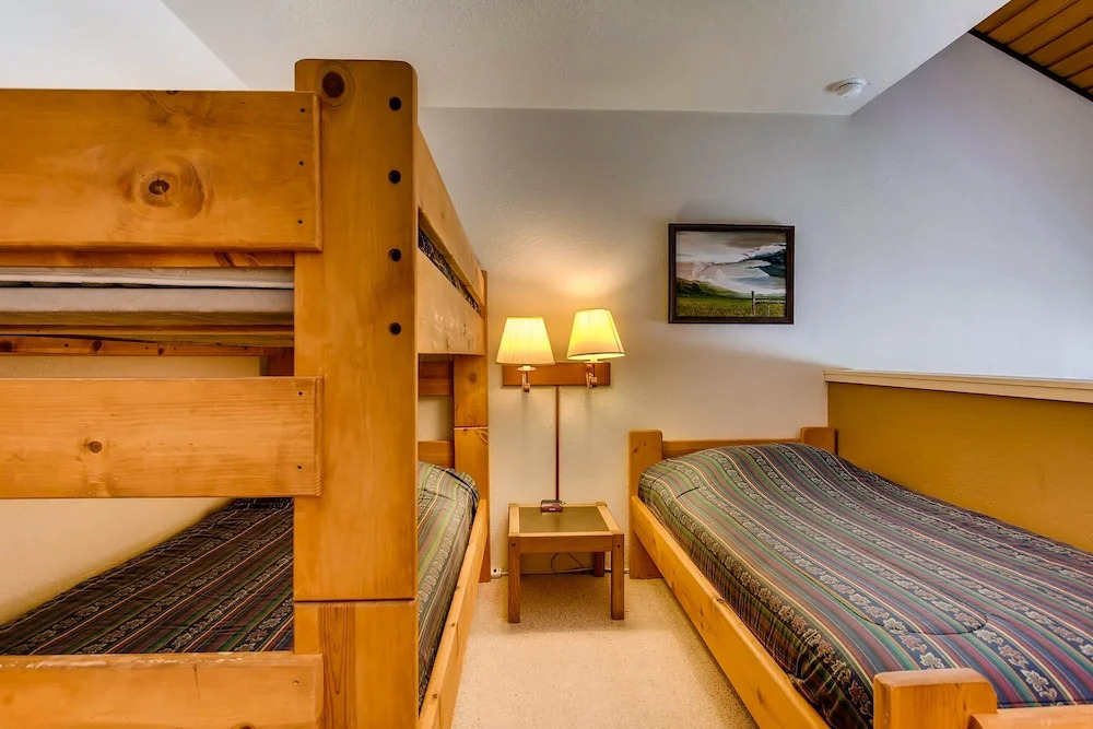 1 Br + Loft With Deck - Sleeps 6 People 1 Bedroom Condo - No Cleaning Fee! by RedAwning