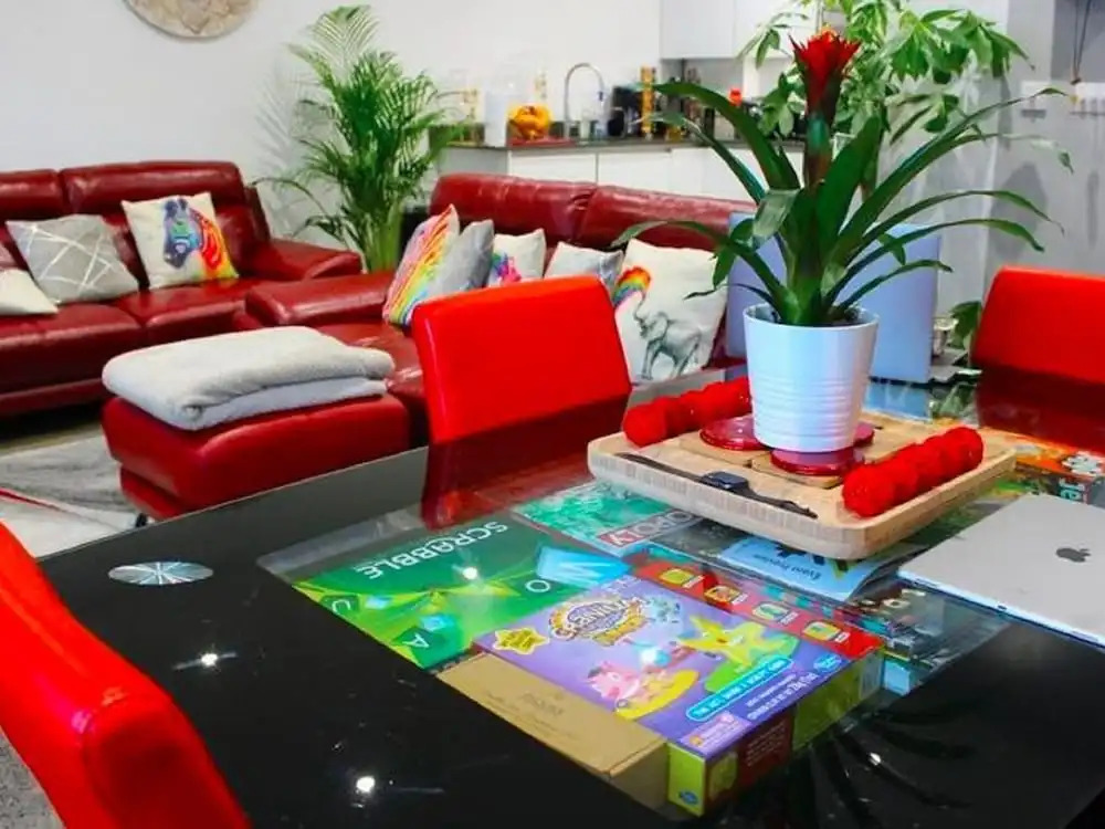 Chic Apartment in London near Royal Air Force Museum