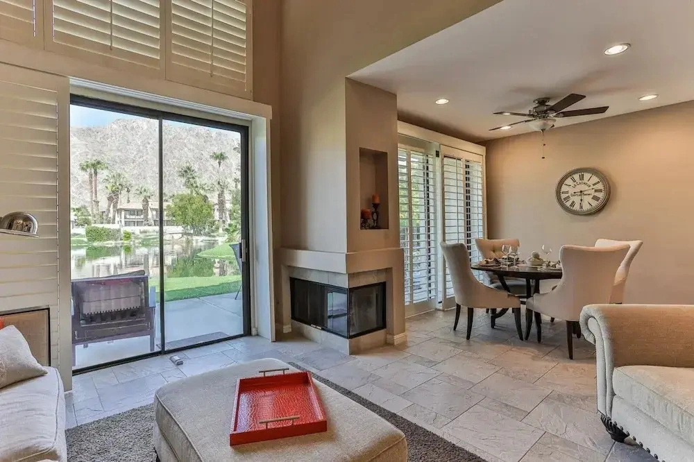 Spectacular Lake and Mountain View BBQ Pool Spa