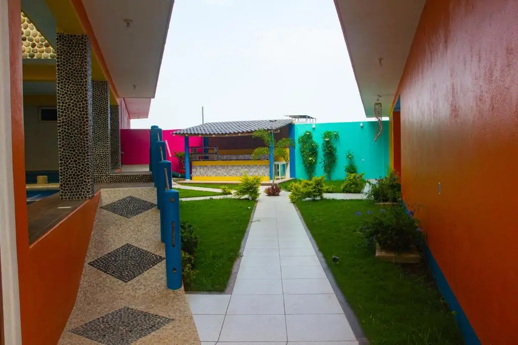 Hotel Happy Beach