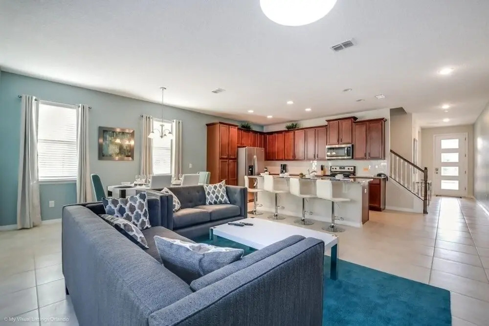 Orlando Newest Resort Community Town Home 5 Bedroom Townhouse by Redawning