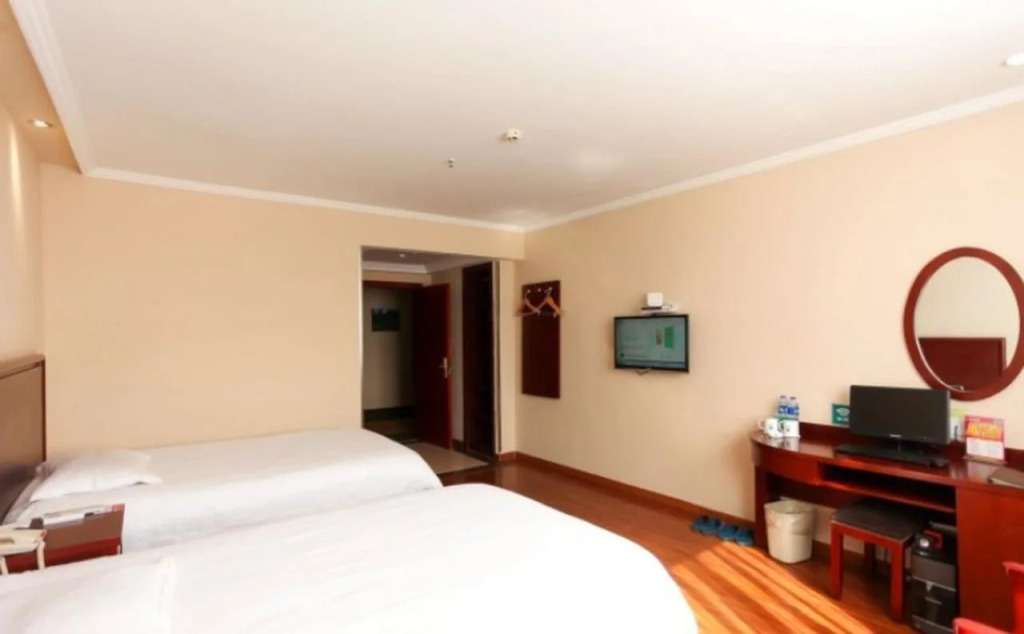 GreenTree Inn Jiangsu Wuxi Jiangyin Xinqiao Taoxin Road Express Hotel