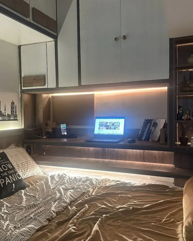 Tom's House 270
