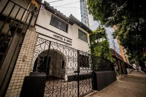 ÔVibe Party Hostel