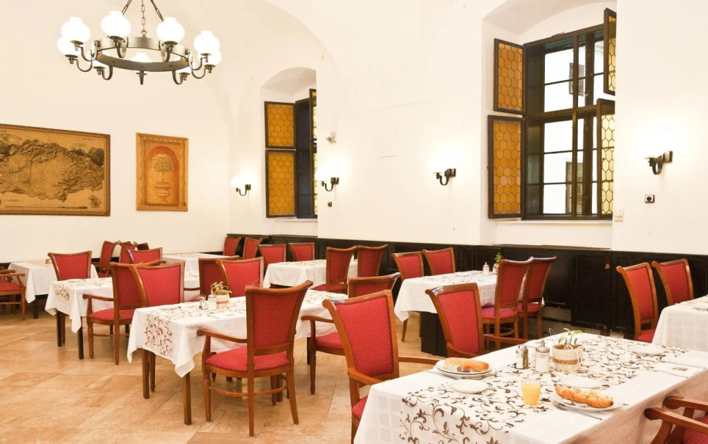 Hotel Klastrom