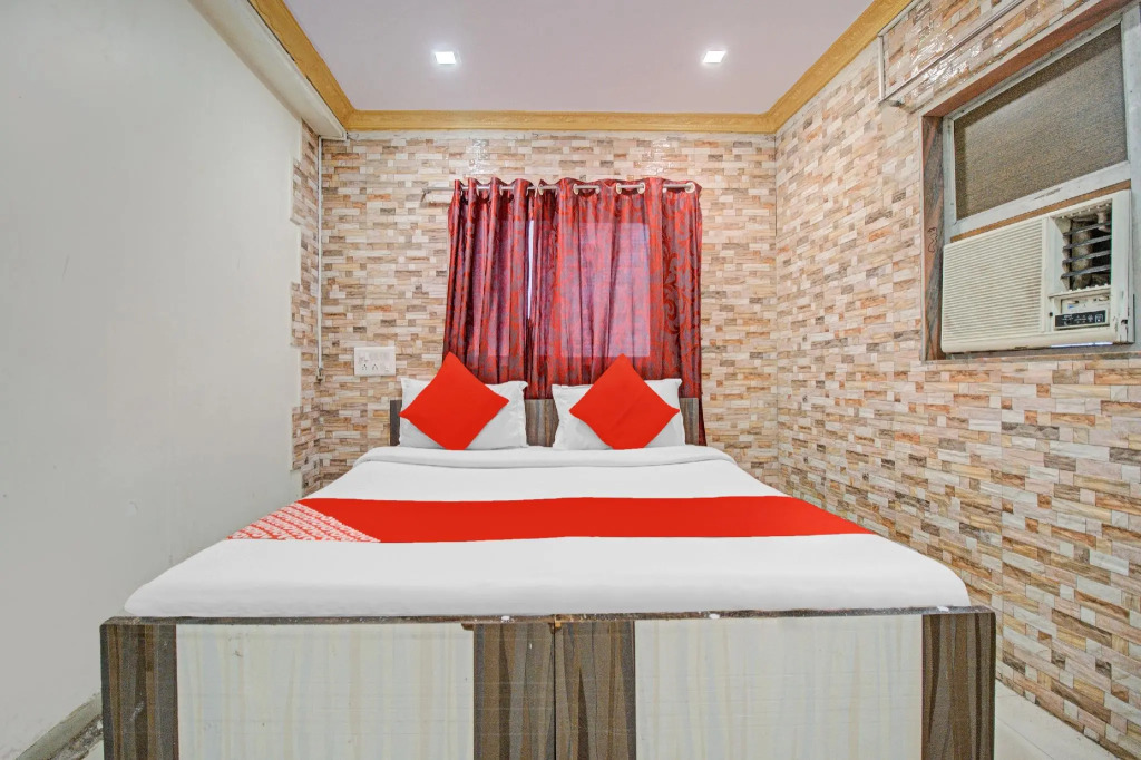 OYO 76769 Hotel Zam Zam Palace