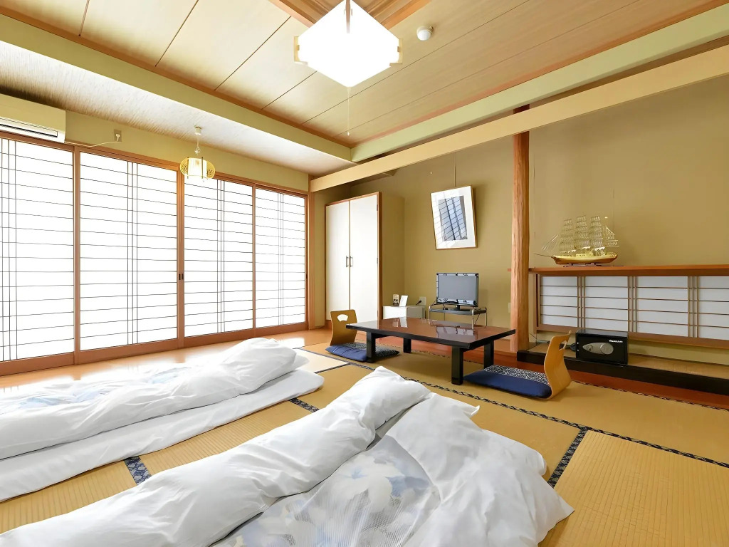 Yumoto Miyoshi