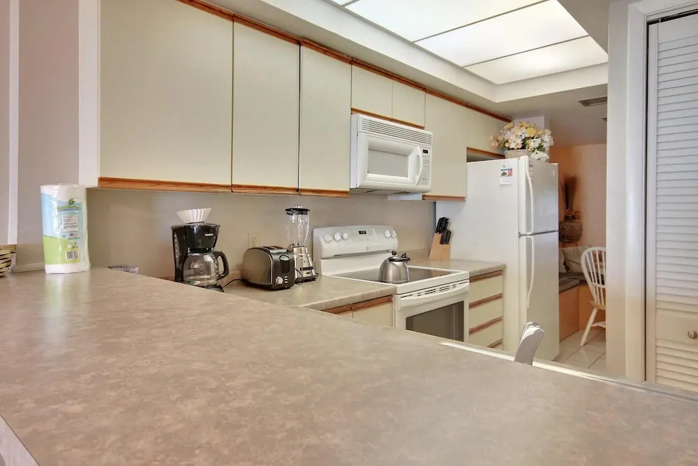 Land's End 302 Building 11 Beachfront With Private Balcony!
