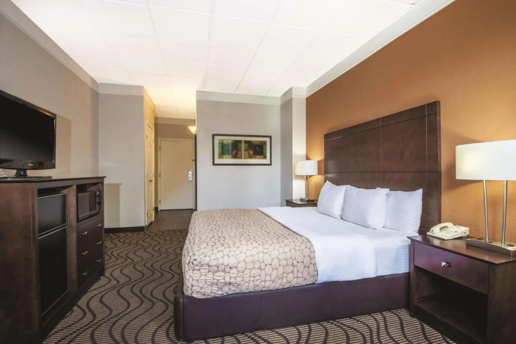 Mountain Valley Inn & Suites