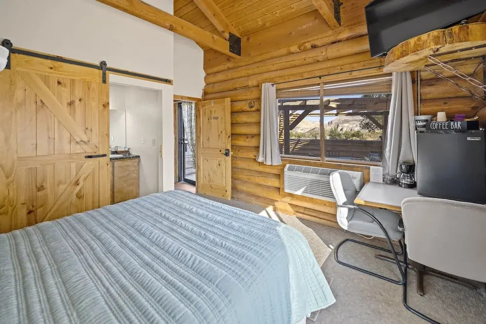 Ponderosa Inn
