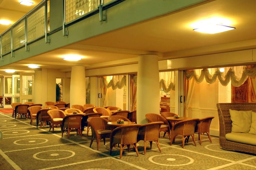 Universal Hotel