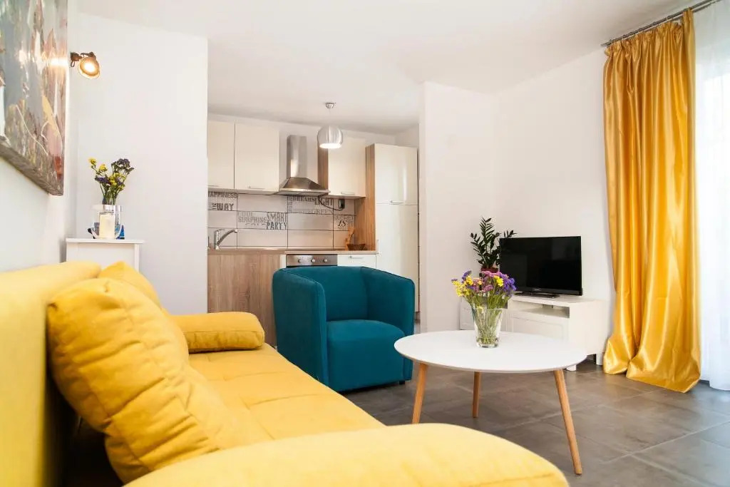 Apartments Ema