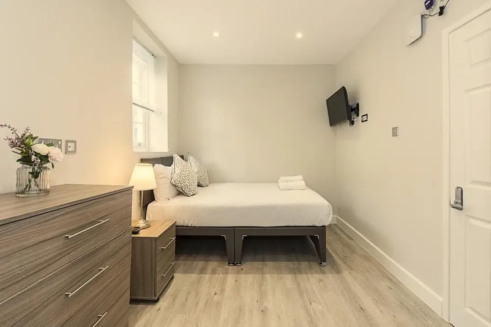 Toynbee Street Ro 1 · Ideally Located Room Near Barbican