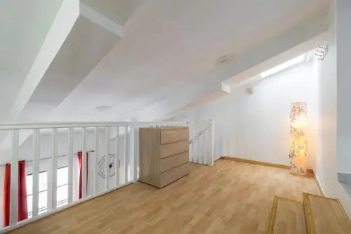 Massena Square - 1 Bdr Duplex With Ac