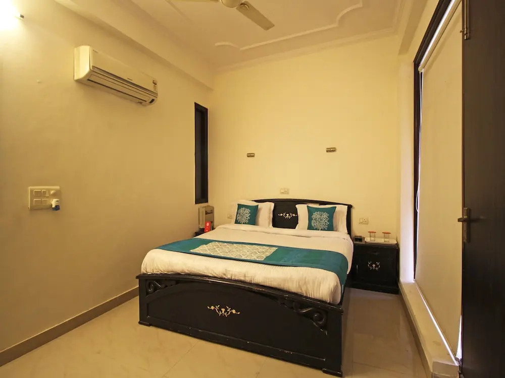 OYO 5118 Dreams Residency