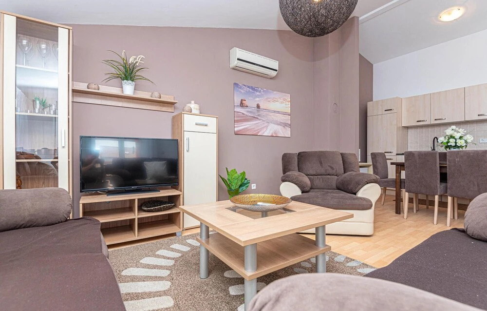 Awesome Home in Vodice With Wifi and 3 Bedrooms