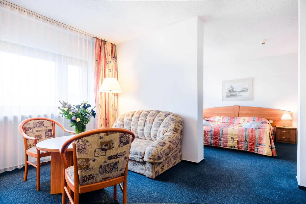 Sangate Hotel Airport