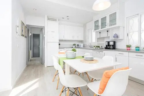 Empurialola Casa con pisina Carmanço