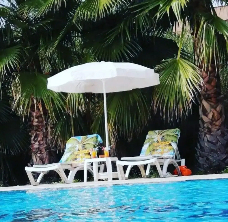 Skys Hotel