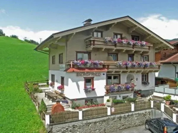Appartement Bergfried Kaprun, Ski-in Ski-out, Sommerkarte und Panoramablick
