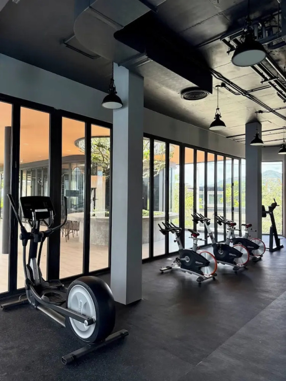 Stylish Apartments in a New Boutique Complex in the Laguna