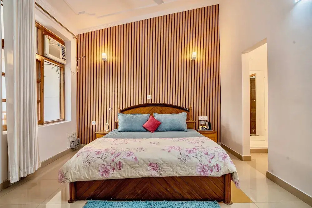 White House By The Ganges