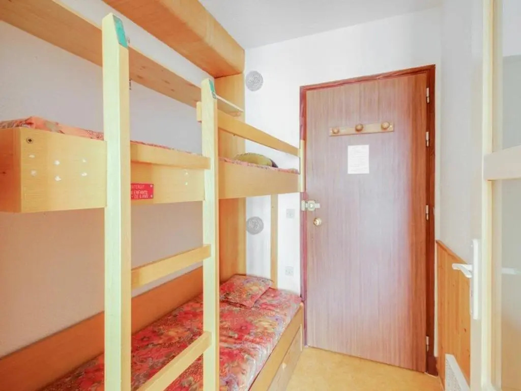 Appartement Cauterets, 1 pièce, 3 personnes - FR-1-401-53