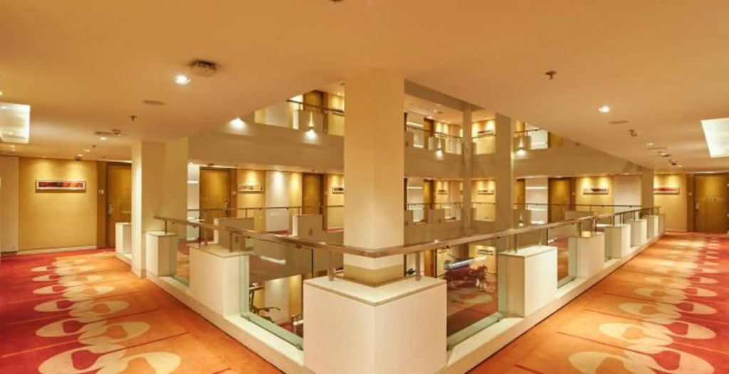 Hotel Platinum