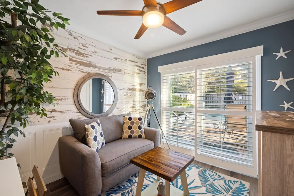 Recently Renovated Paradise W/ Private Pool! Close To Everything! 2 Bedroom Home by RedAwning