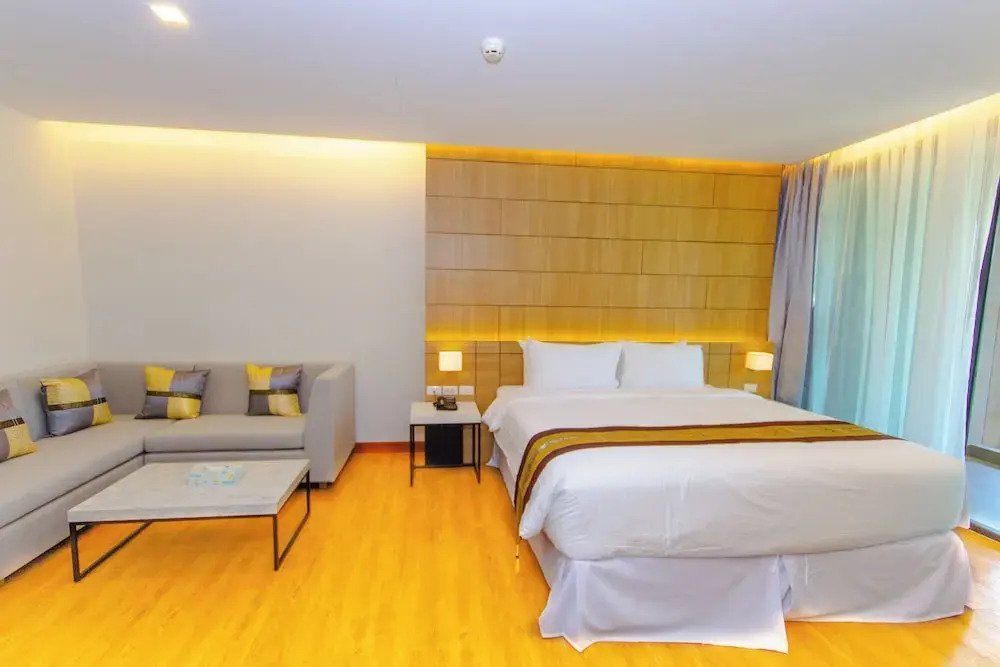 The Grand Chaiyapruek Nimman Chiangmai Free Airport Shuttle