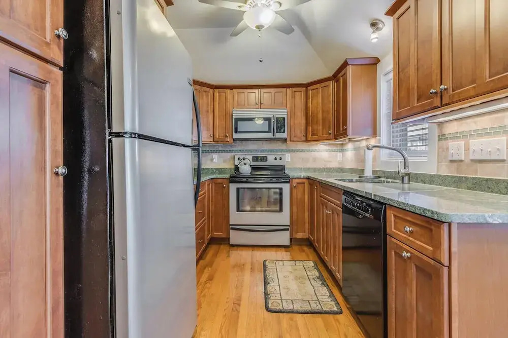 Delaware Avenue 34B