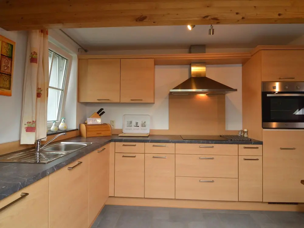 Charming Apartment with Access to Outdoor Hot Tub in Green Condroz Valley