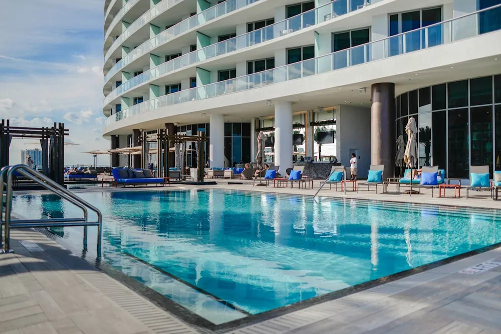 Luxury Condo wOcean Views close to Beach