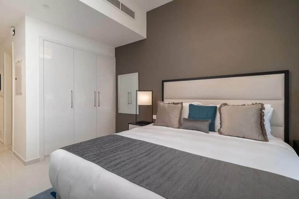 Luxury studio with balcony in Dubai