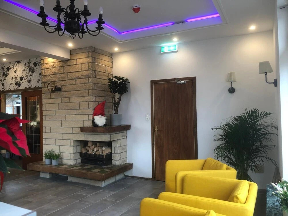 Mimosa Hotel