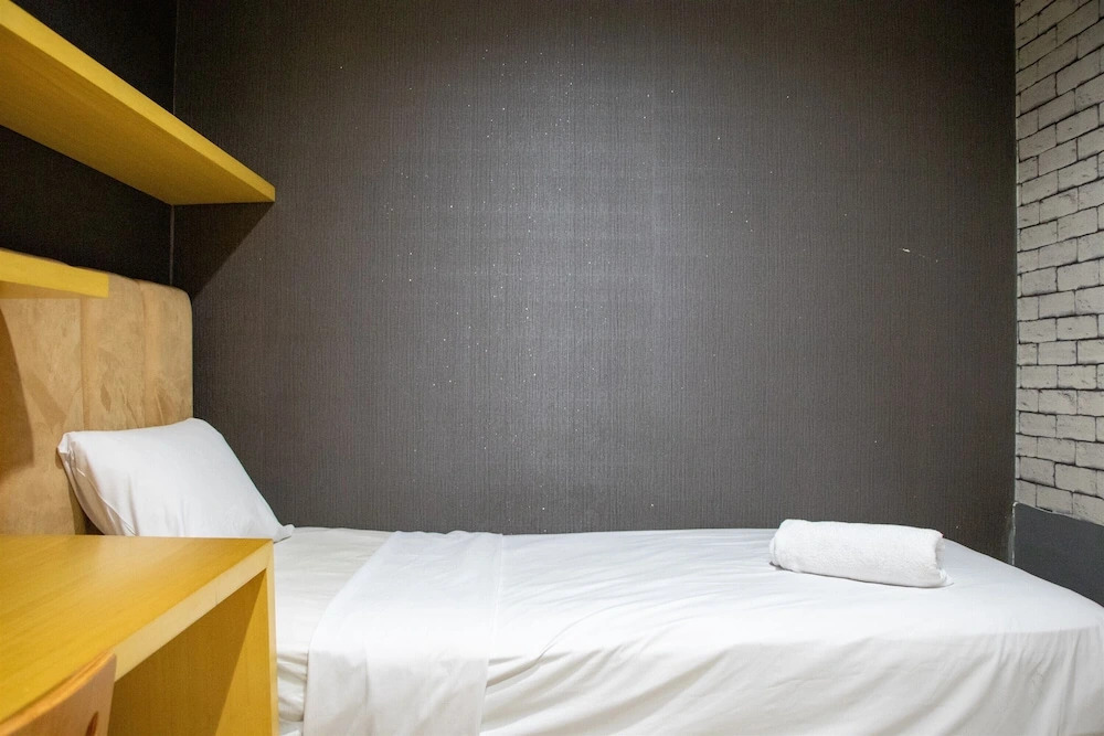 Comfort 2Br At Nifarro Park Apartment
