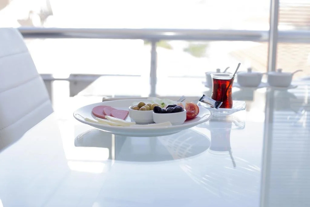 Golden Apple Hotel