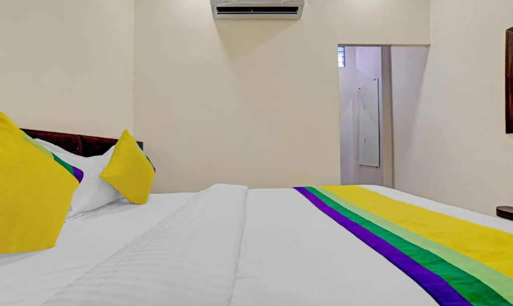 Hotel Anand Shree Near Airport,Indore