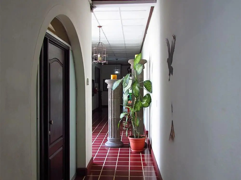 Hotel Villa Serena Flor Blanca
