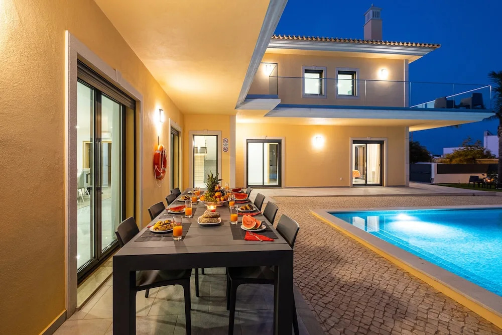 Villa Coral Bay - Moradia familiar com piscina aquecível e BBQ em Albufeira