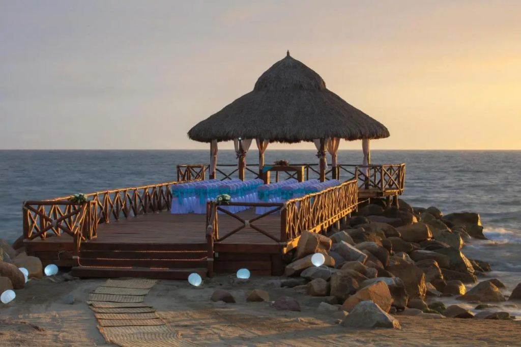 Crown Paradise Club Puerto Vallarta All Inclusive