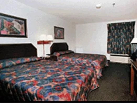 Country Host Inn