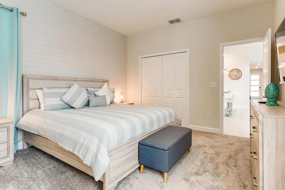 8958 CC 5BR Single Family Retreat Private Pool