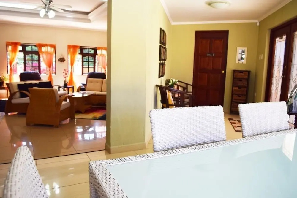 Ruby Villa