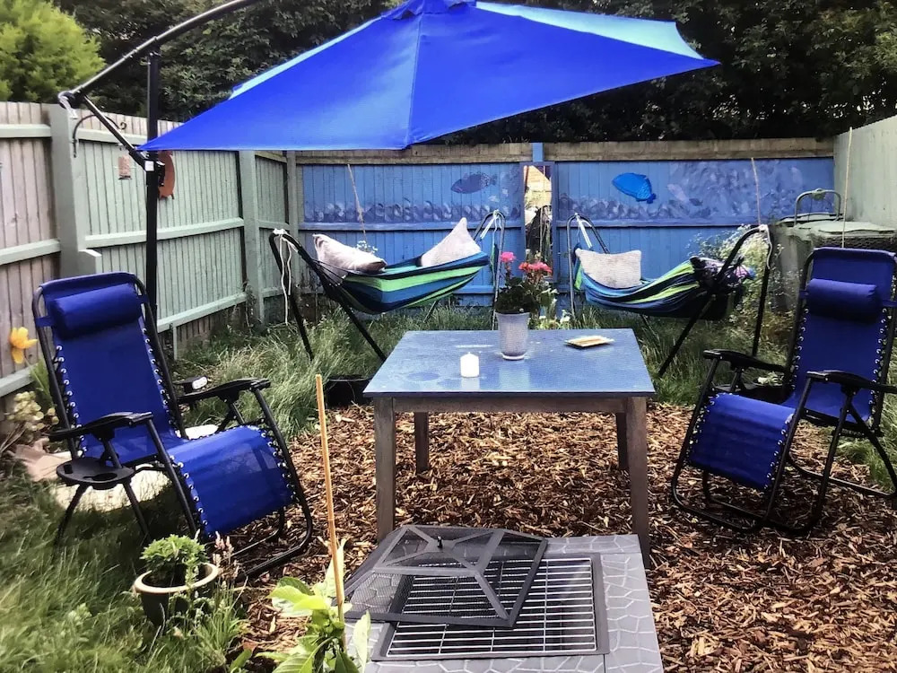 Lazy Nest - Sleeps 4 Parking Garden & Hammocks