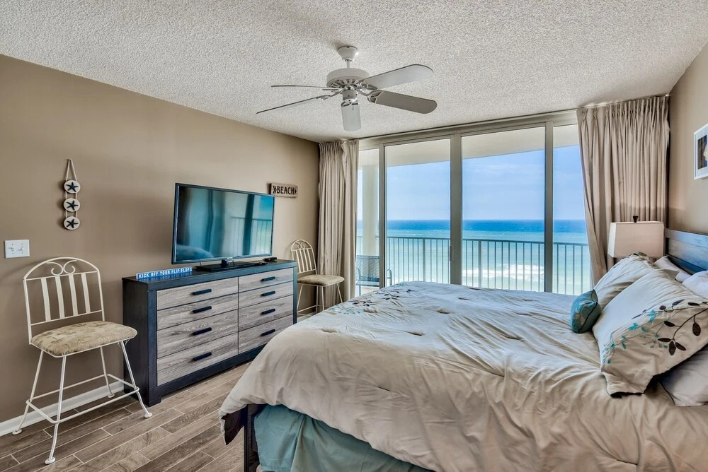 Long Beach 3 - 702 by Best Beach Getaways