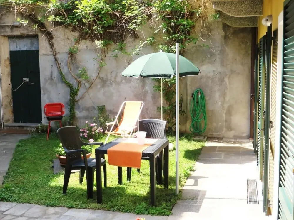 Arancio Apartment in the Centre of Verbania Intra