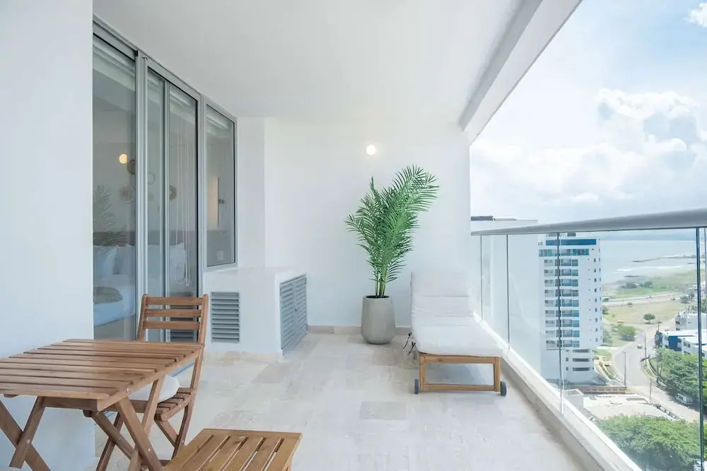 w Elegant 1BR in Crespo